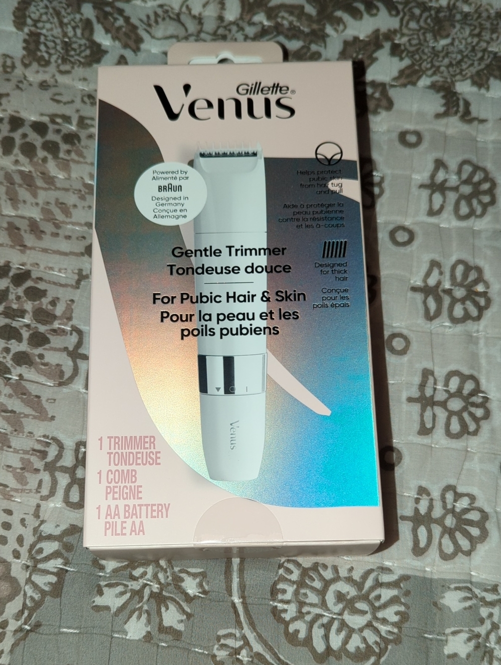 Gillette Venus Gentle Trimmer for Pubic Hair - White